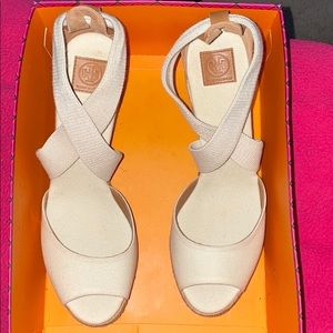 Size 9 Tory Burch wedges